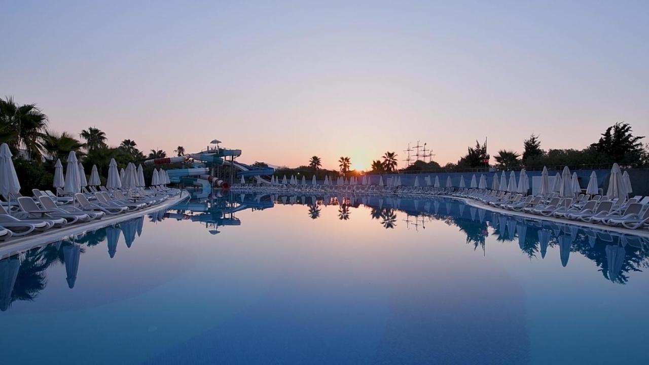 Lake River Side Hotel Spa Екстериор снимка