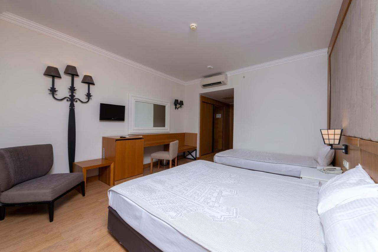 Lake River Side Hotel Spa Екстериор снимка