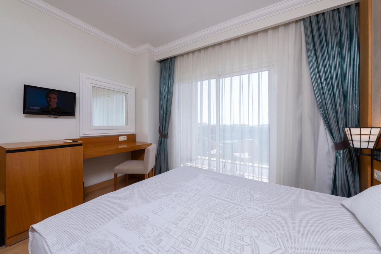 Lake River Side Hotel Spa Екстериор снимка